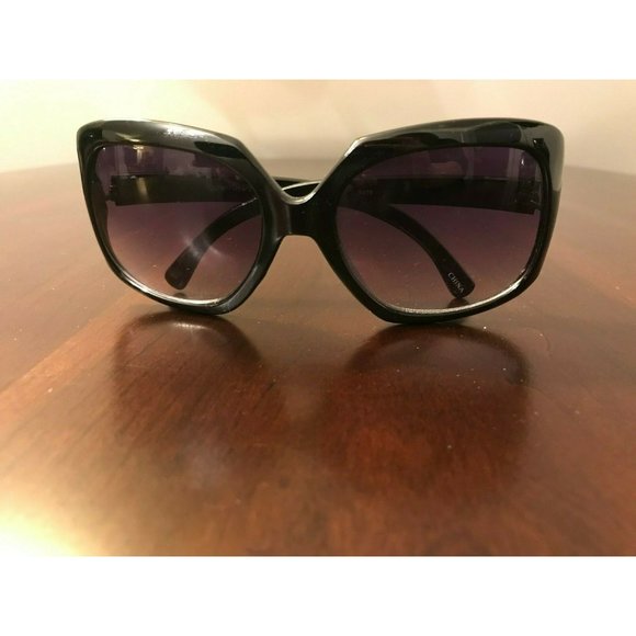 Women\'s Black Plastic Sunglasses, Large Cat Eye main image 4